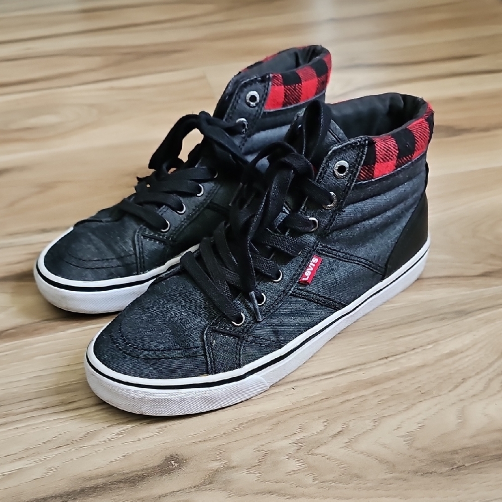 Levi's Black & Red Womens  Lace-Up Boots    Size 7.5